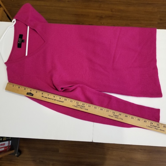 Alex Marie Cashmere Sweater Womens Large V Neck Fuchsia Pullover Ribbed Cuff Hem - Picture 4 of 7